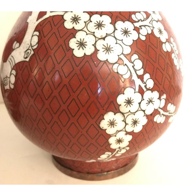 1900 - 1909 A Fine Pair of Antique Chinese Cloisonné Gord Form Vases, circa 1900 For Sale - Image 5 of 11