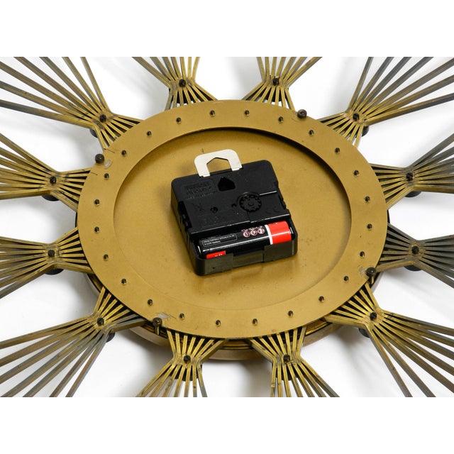 Sunburst Wall Clock in Brass from Atlanta, 1950s For Sale - Image 12 of 18