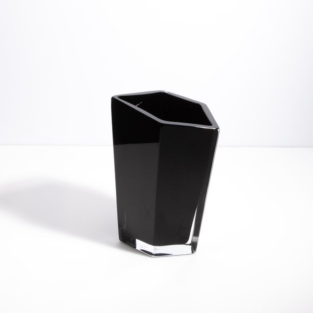 Hand Blown Murano Penta Vase in Onyx Black For Sale - Image 4 of 11