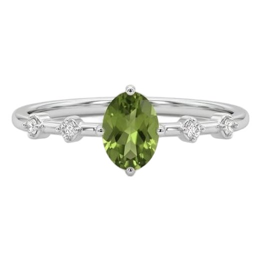 Peridot Engagement Ring in 925 Sterling Silver, August Birthstone Green Gemstone Ring Us 7 For Sale