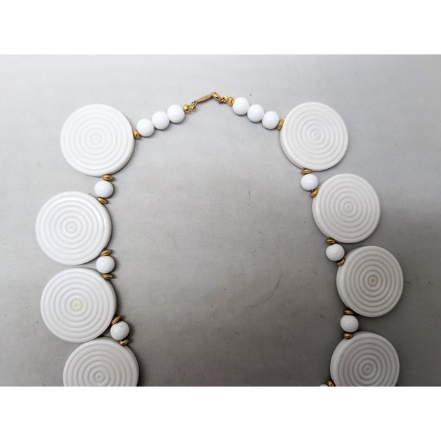 Vintage 1985 Signed Napier White Resin Spiral Round Plaques Necklace For Sale - Image 9 of 9