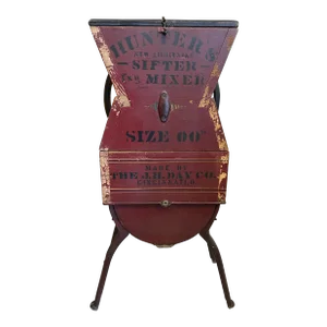 1800's "Hunters" New Lighting Sifter and Mixer Size 00