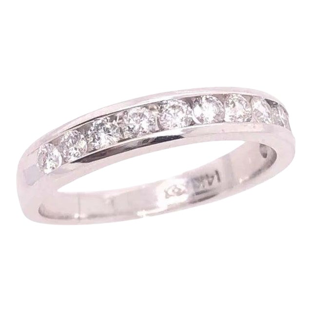 14 Karat White Gold and Diamond Band Bridal Wedding Ring, Size 6 For Sale