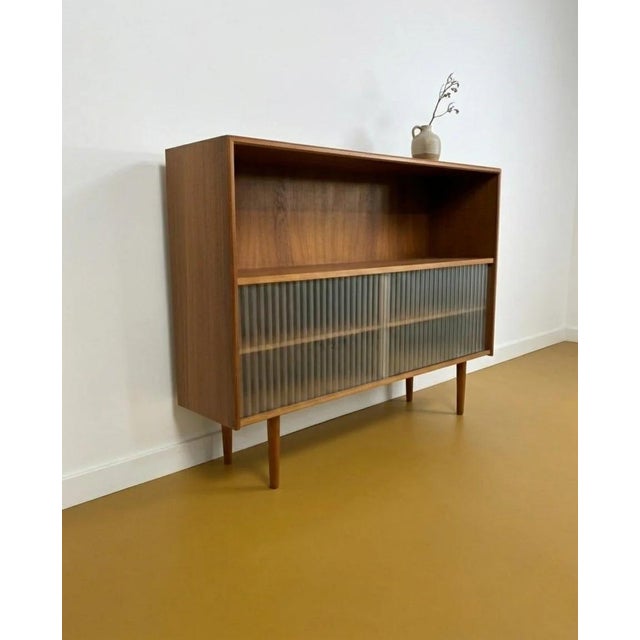1950s Vintage Danish Low Bookcase in Teak with Pleated Glass Doors, 1950s For Sale - Image 5 of 5