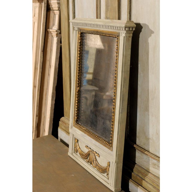 Mid 19th Century French Mirror in Small Size With Antiqued Glass and Gold Swag Motif on Beige For Sale - Image 5 of 7