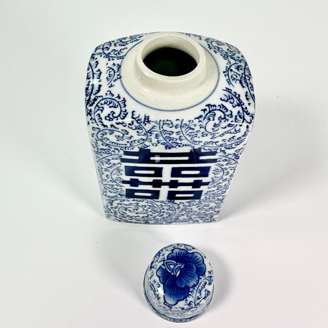 Mid 20th Century Mid-Century Boho Chic Chinoiserie Hollywood Regency Blue & White Square Happiness Ginger Jars For Sale - Image 5 of 8