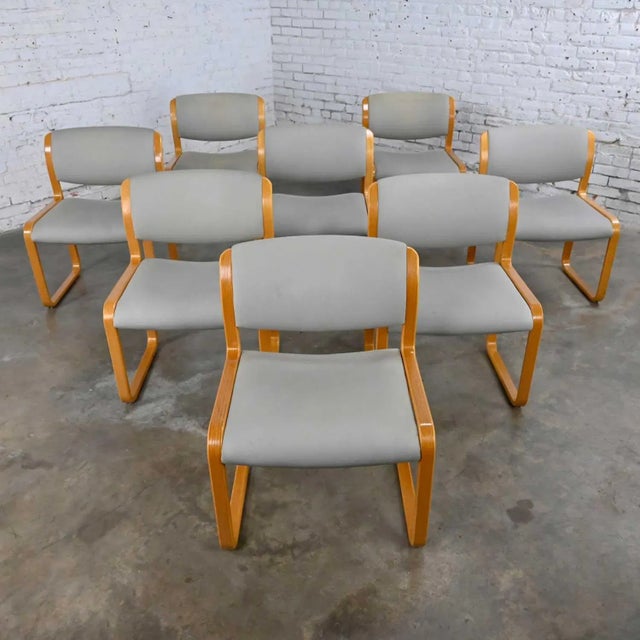 Vintage Modern Classic Steelcase Snodgrass Dining Chairs in Light Oak Bentwood by Warren Snodgrass Set of 8 For Sale - Image 13 of 13
