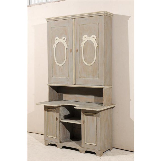 Early 19th Century Swedish Painted Skap Cabinet For Sale In Atlanta - Image 6 of 7