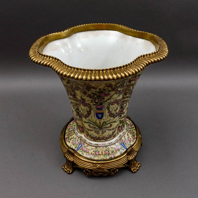 United Wilson UW 1897 Crackle Hand Painted Floral Bronze