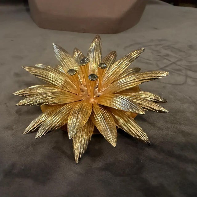 2000s High Quality Costume Jewelry Gilt Metal Italian Flower Brooch For Sale - Image 13 of 14