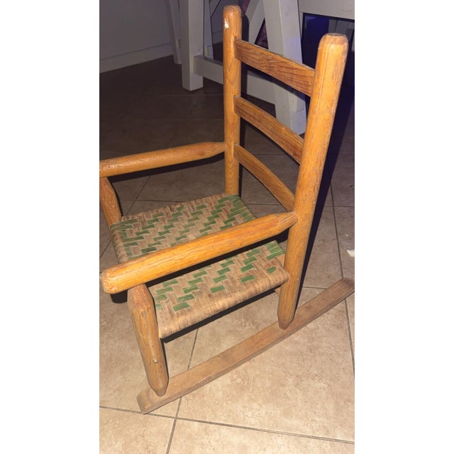 William IV Antique Child’s Rocking Chair c.1905–1925 – Wolcott Mfg. Co., Indiana – Original Paint & Maker’s Stamp For Sale - Image 3 of 12