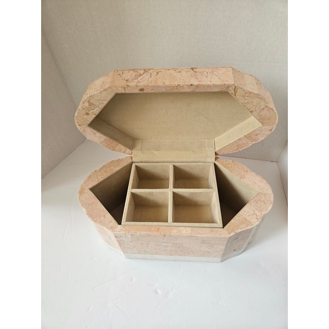 Mid-Century Modern 1970s Deep Tessellated Velvet Lined Jewelry Case For Sale - Image 3 of 6