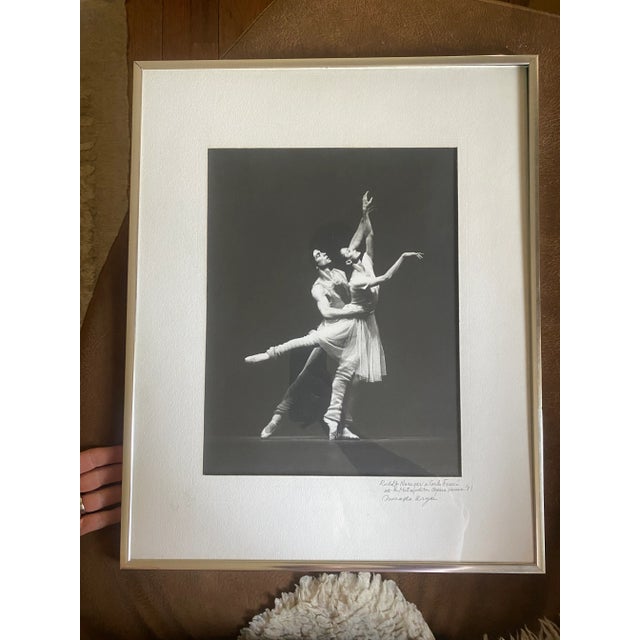 Black 1981 Unpublished Photograph of Rudolf Nureyev and Carla Fracci at the Met by Misa Uryu For Sale - Image 8 of 8