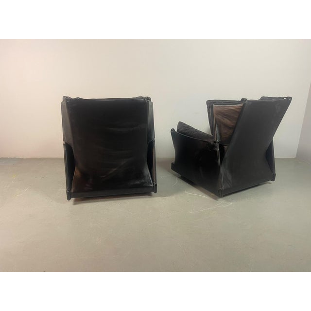 Wood Viola dAmore Lounge Chairs in Dolphin Grey Leather with Hocker by Piero De Martini from Cassina, Italy, 1970s, Set of 2 For Sale - Image 7 of 18