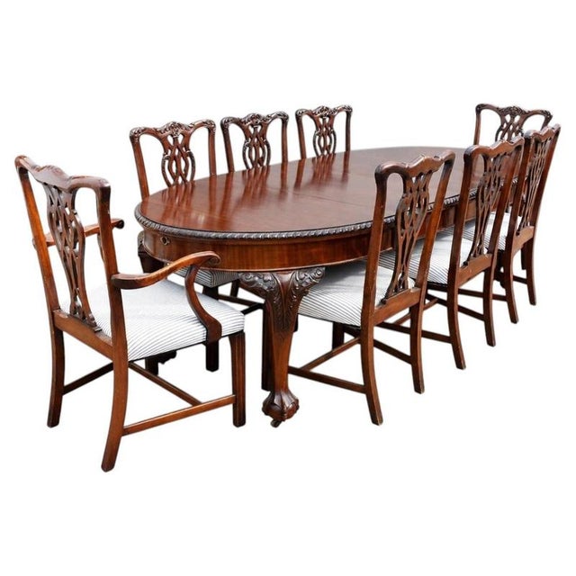 Gold Edwardian Extending Dining Table and 12 Chairs in Mahogany, 1910, Set of 13 For Sale - Image 8 of 8
