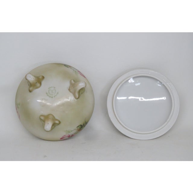 Nippon 3 Footed Floral Pattern Lidded Trinket Vanity Box 4573b For Sale - Image 14 of 17