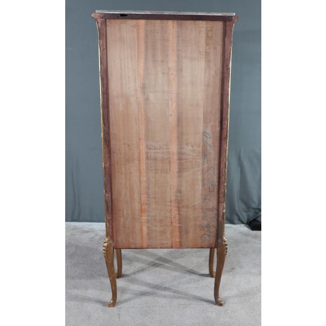 Curved Display Case in Golden Wood, Early 20th Century For Sale - Image 17 of 18