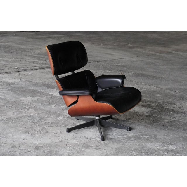Mid-Century Modern Lounge Chair by Ray & Charles Eames for Vitra, 2000s For Sale - Image 3 of 11