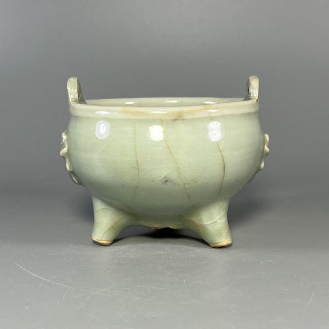 Vintage‑Style Chinese Longquan Celadon Tripod Censer, Decorative Ceramic Burner For Sale - Image 4 of 6