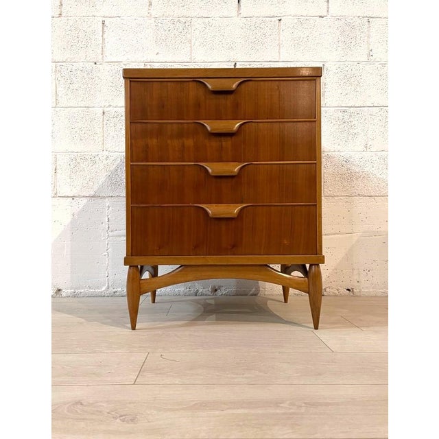 Mid-Century Modern Walnut Chests of Drawers from La Permanente Mobili Cantù, 1950s, Set of 2 For Sale - Image 3 of 9