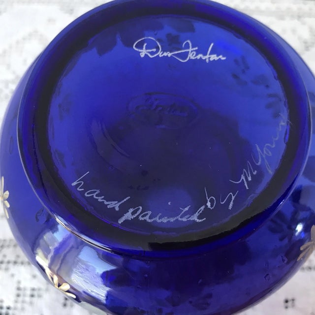 Fenton Art Glass Company 1990s Fenton Royal Purple Colonial Scroll Vase Historic Collect Signed D. Fenton For Sale - Image 4 of 5