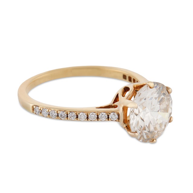 Gia 2.56 Carat Round Brilliant Cut Diamond 18k Yellow Gold Engagement Ring, Size 6.5 For Sale - Image 4 of 6