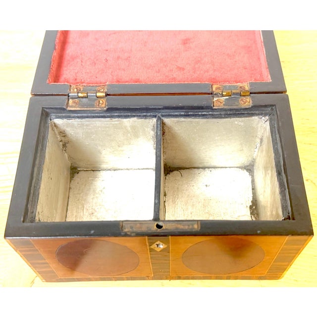 Late 18th Century Antique Gillows Tea Caddy, Ebony & Satinwood, Circa 1795 For Sale - Image 5 of 15