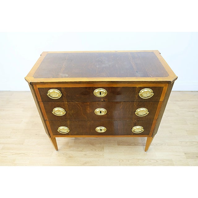 Antique French Gustavian Chest, 1820 For Sale - Image 4 of 7