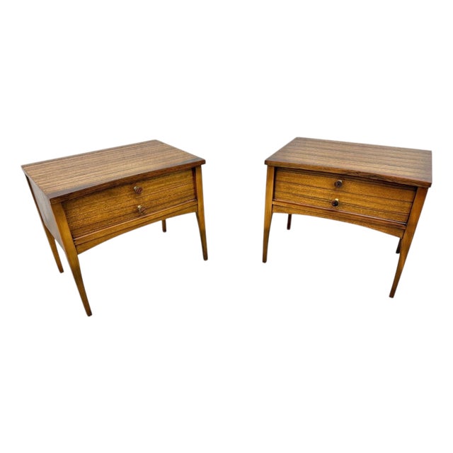 Mid-Century Modern Lane Walnut & Rosewood Nightstands - Set of 2 For Sale