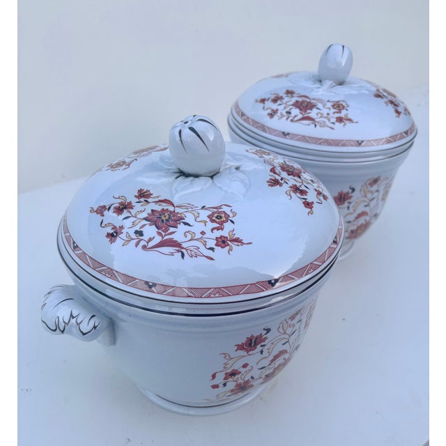 Late 20th Century A Pair of Wedgwood Kashmar Lidded Ice Buckets For Sale In Palm Springs - Image 6 of 15