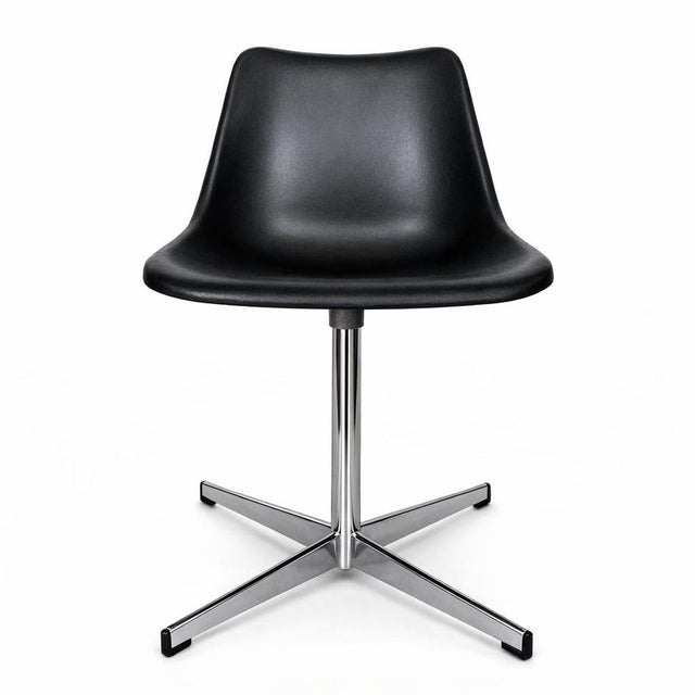 Vintage Swivel Chair with Black Shell and Chrome Base by Robin and Lucienne Day, 1960s For Sale - Image 9 of 9