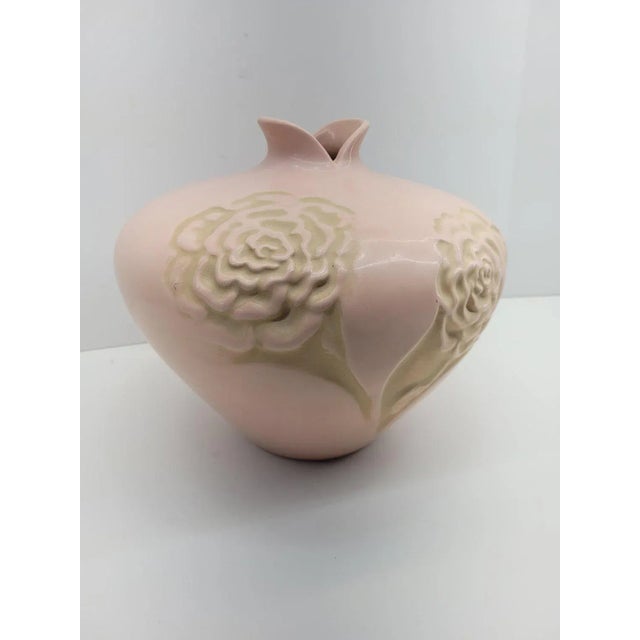 1980s Post Modern Haeger Pink Raised Floral Design Vase For Sale - Image 6 of 11