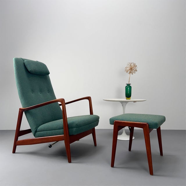 1960s Mid-Century Model 829 High-Back Lounge Chair and Ottoman in Teak and Green Upholstery by Gio Ponti for Cassina, Italy, 1960s, Set of 2 For Sale - Image 5 of 18