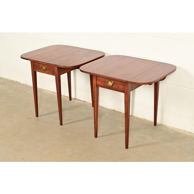 Henkel Harris Georgian Solid Cherry Wood Drop Leaf Pembroke Side Tables, Pair For Sale - Image 11 of 15