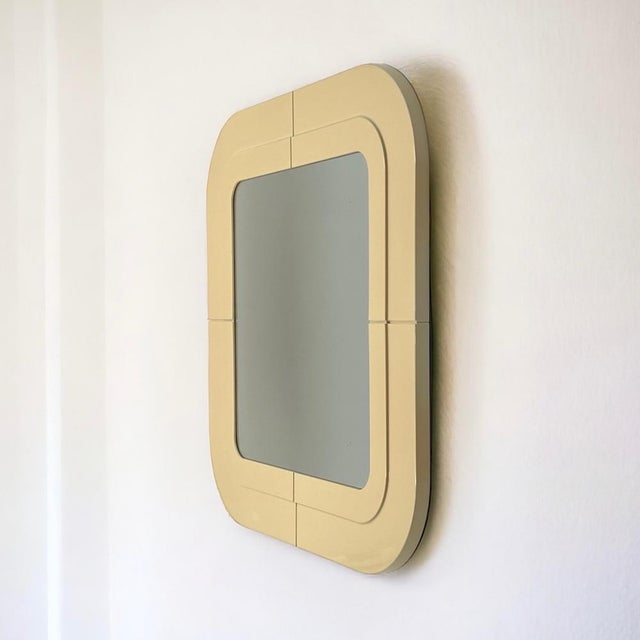 1960s Italian Beige Mirror by Anna Castelli Ferrieri for Kartell, 1960s For Sale - Image 5 of 13