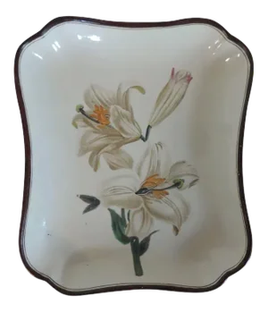 1800 - 1820 English Creamware Botanical Oblong Dessert Dish