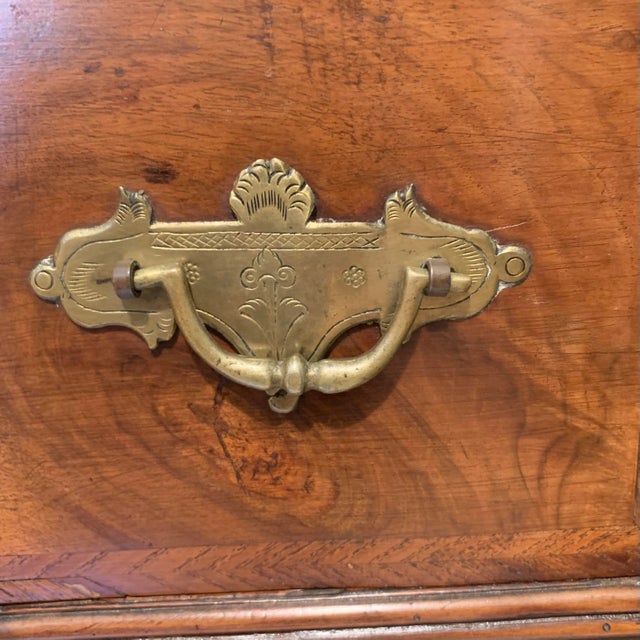 Queen Anne Period Burl Walnut Lowboy Table For Sale - Image 12 of 15