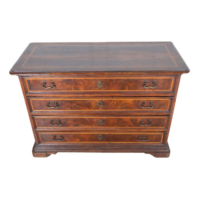 Early 18th-Century Emilian Walnut Chest of Drawers with Fruitwood Inlay For Sale