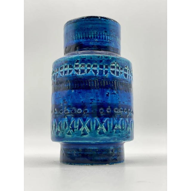 Mid-Century Modern Rimini Blue Vase by Aldo Londi for Bitossi, Italy, 1970s For Sale - Image 3 of 9