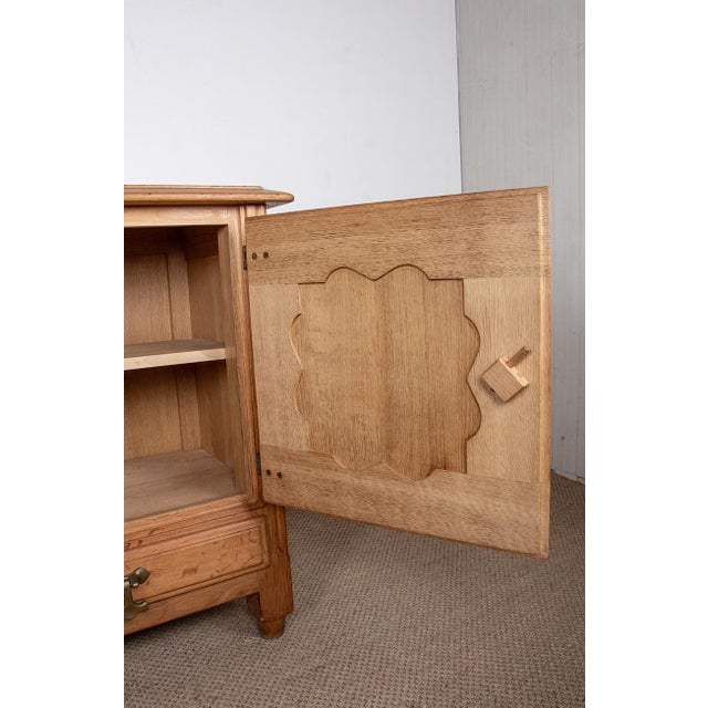 Large French Sideboard in Oak by Guillerme et Chambron for Votre Maison, 1960s For Sale - Image 12 of 18
