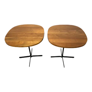 Allan Gould Side Tables With Walnut Surface and Black Pedestal Base 1950s, Set of 2