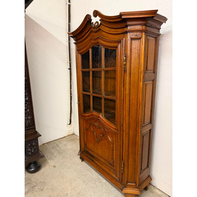Late 19th Century Louis XV Style French Oak Bookcase With Glazed Glass Door, Circa 1860 For Sale - Image 11 of 18