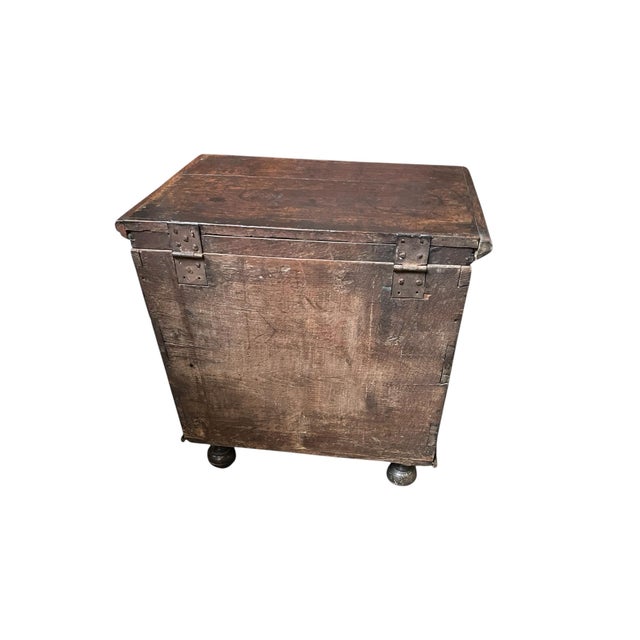 Small Oak Box with Simulated Drawers, 1690s For Sale - Image 3 of 6
