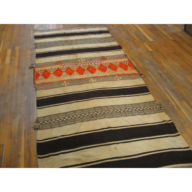 Moroccan 1930s Multicolor Stripe Kilim Antique Moroccan Flat-Weave & Pile Carpet 5'4"x9'6 Wool Rug For Sale - Image 3 of 6
