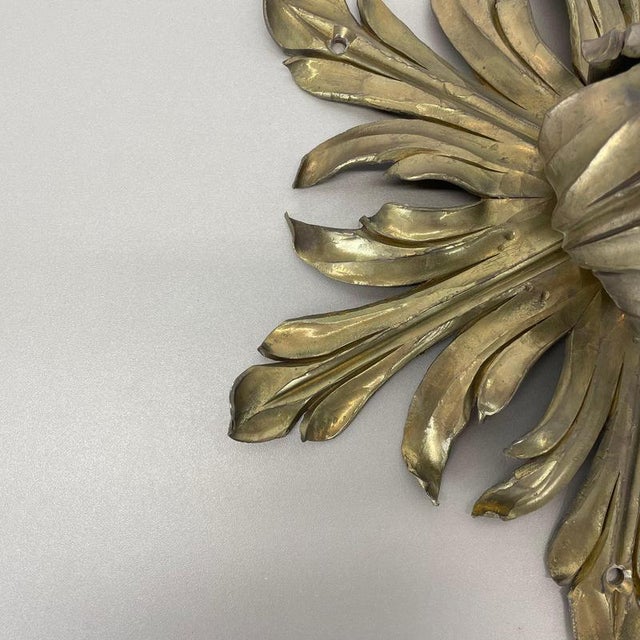 Handmade Brass Floral Theatre Wall Light by Gio Ponti, 1950s For Sale - Image 16 of 18