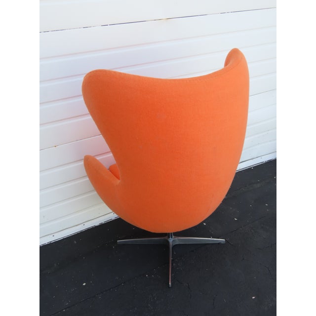 Late 20th Century Mid Century Modern Swivel Rocking Orange Egg Chair Fritz Hansen Style 6608 For Sale - Image 5 of 18