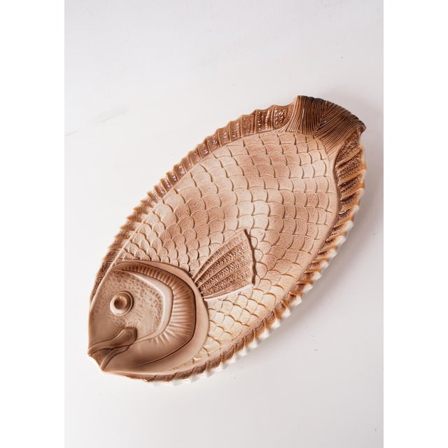 Fish Serving Set with Platter and Plates by Sarreguemines, 1960s, Set of 6 For Sale - Image 4 of 12