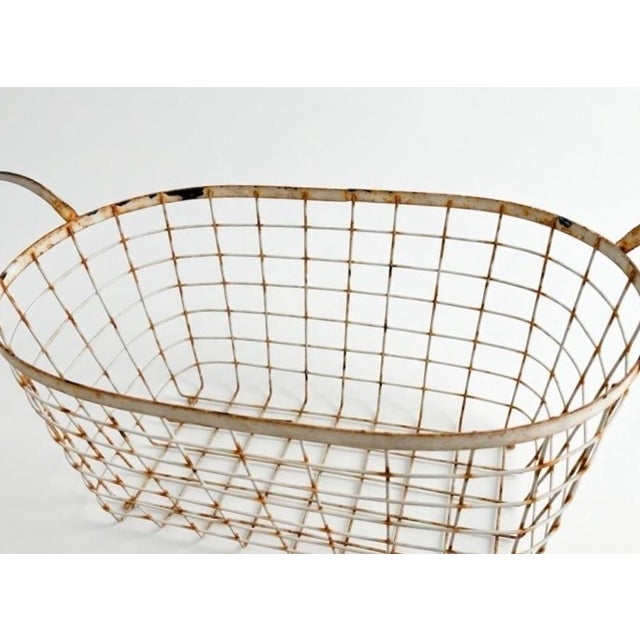 Mid-Century French Distressed White Wire Gathering Basket With Ball Feet & Handles For Sale - Image 4 of 7