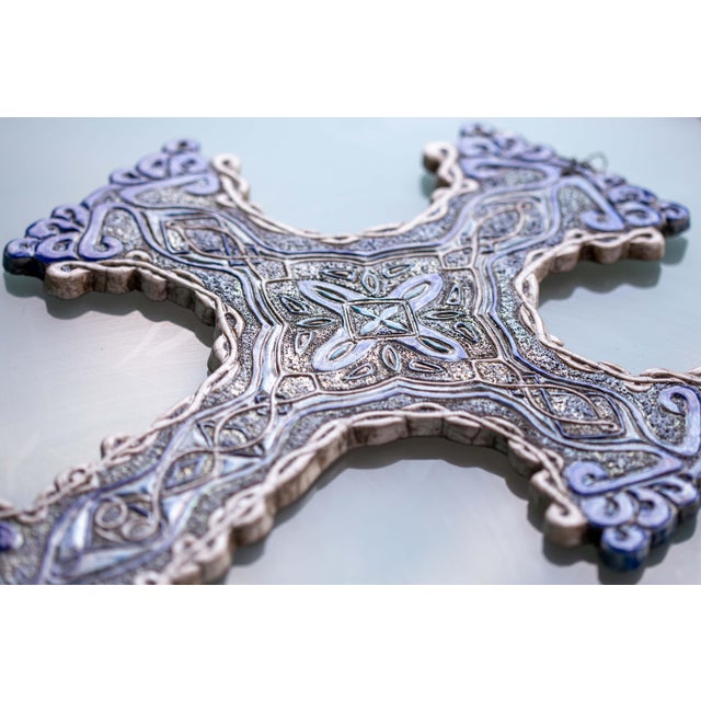 Raku Ceramic Wall Sculpture Intertwining Flowers and Geometries by Stefania Zoppellaro For Sale - Image 11 of 13