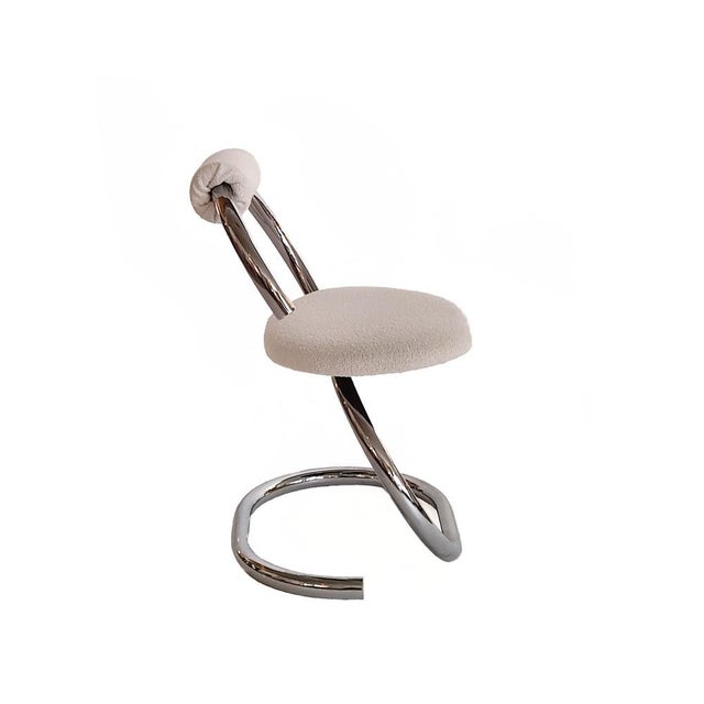 Cobra Chairs in White Bouclé Fabric by Giotto Stoppino, Set of 4 For Sale - Image 6 of 8